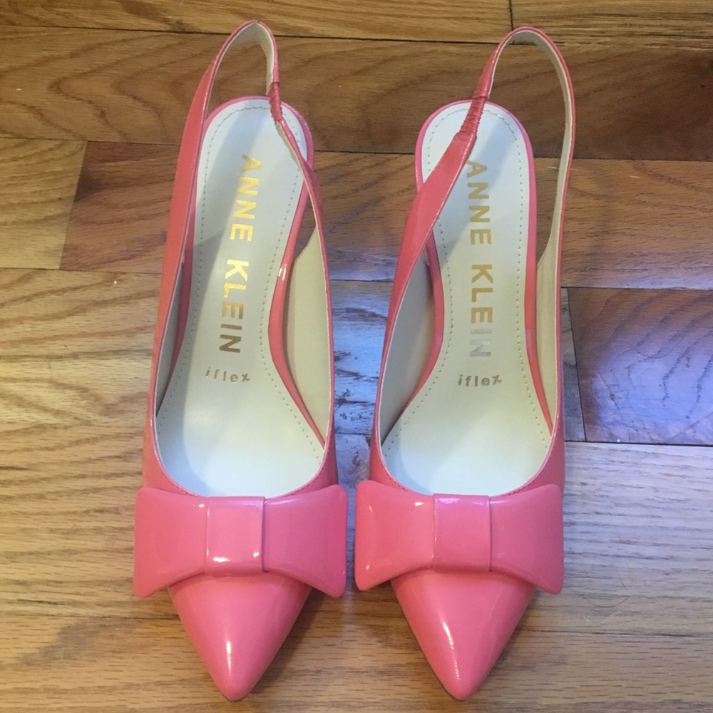 Anne Klein slingback pump